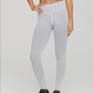 Good American Seamless Core Power Compression Ribbed Leggings